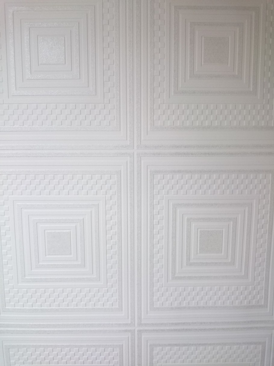 Потолочные обои