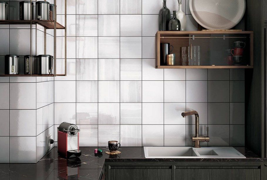 Equipe Habitat Antique White 20x20