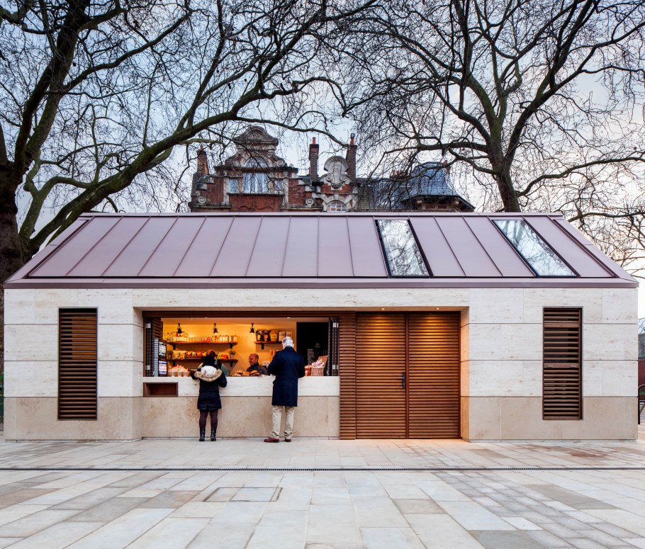 Летняя кухня с панорамным остеклением