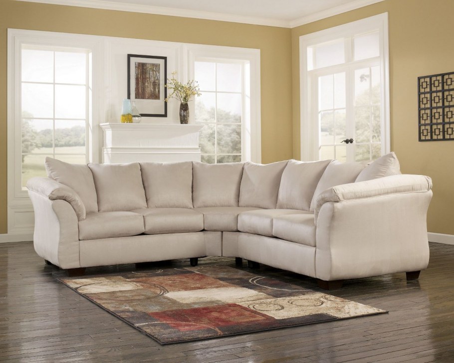 Диваны Ashley Darcy