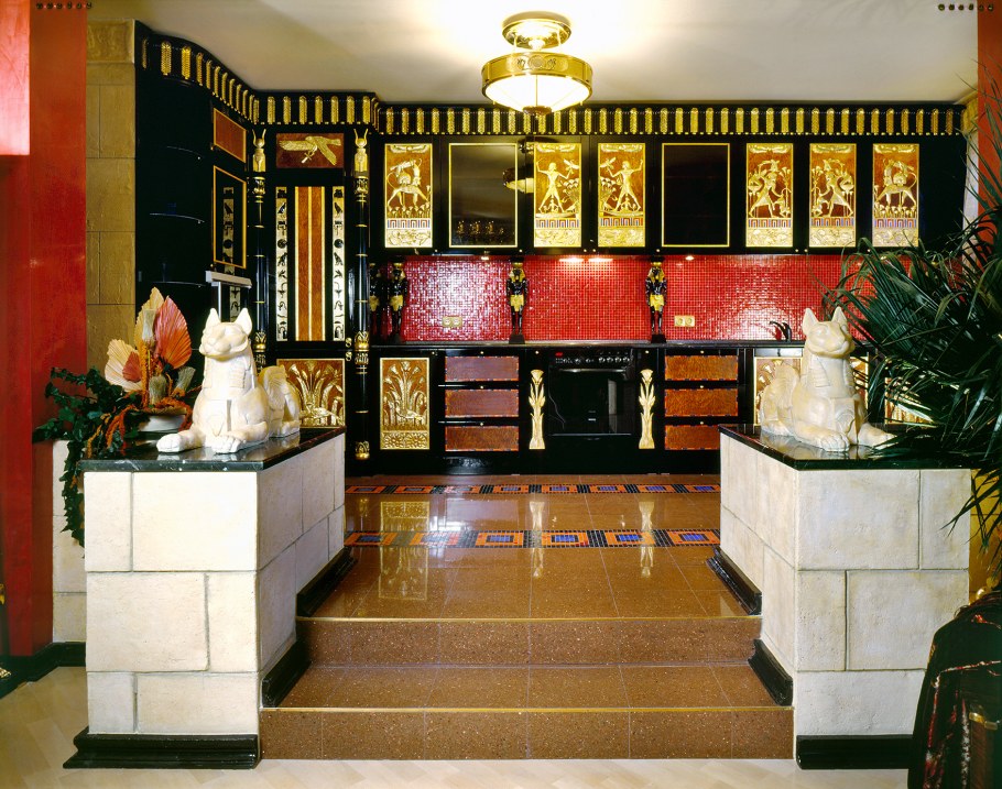 Египетский стиль в интерьере спальни