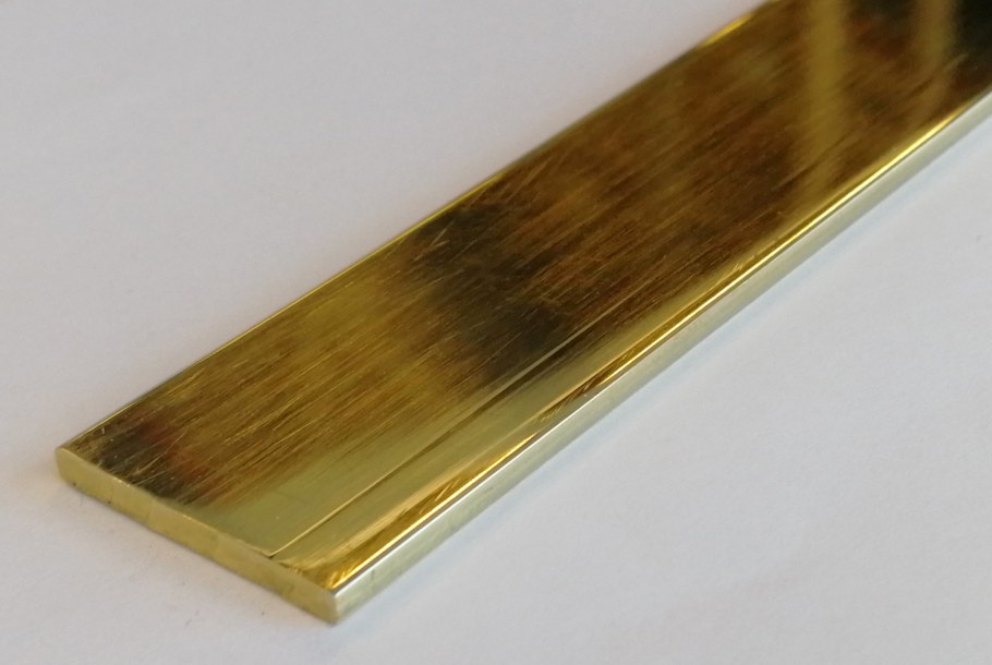 Латунный профиль для ступеней