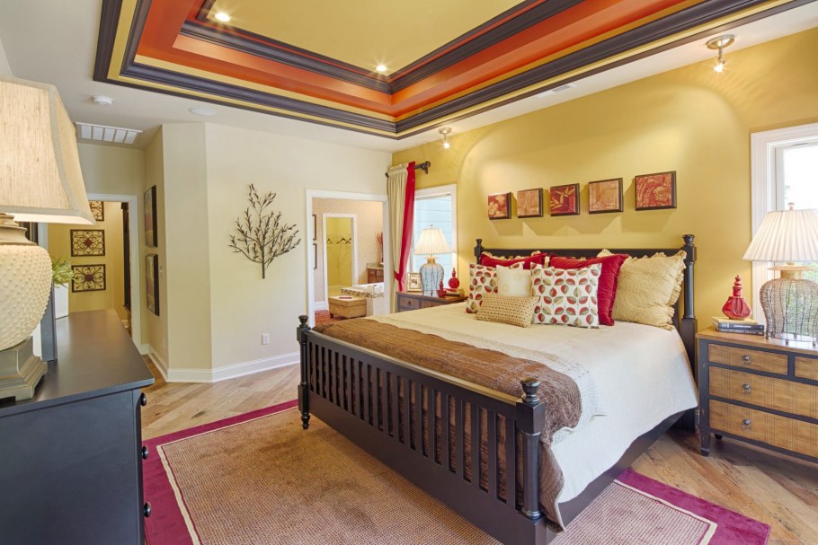 Гостиная в горчичных тонах