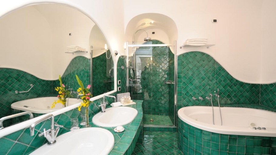 Ванна в венецианском стиле