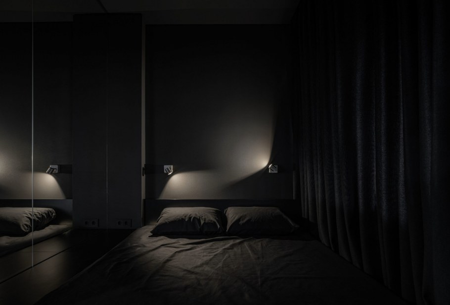 Полностью черный интерьер