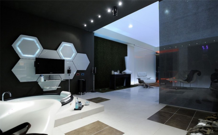 Квартира в черно белом стиле