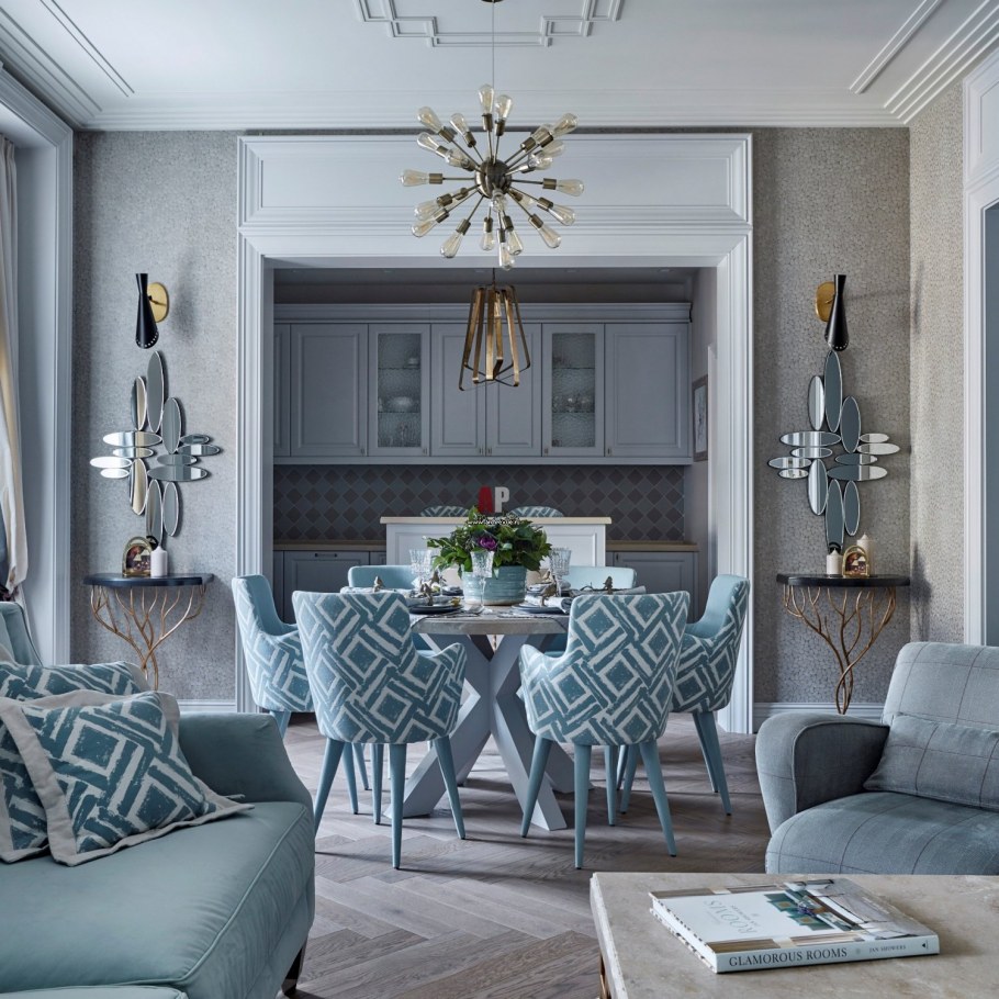 Кухня гостиная с лестницей