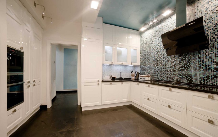 Белая кухня Неоклассика Slotex 2340