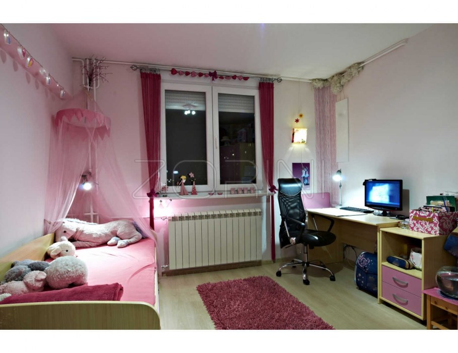 Обычная комната для девочки