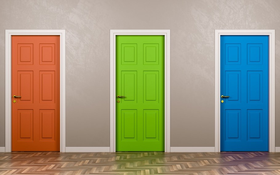 Много дверей