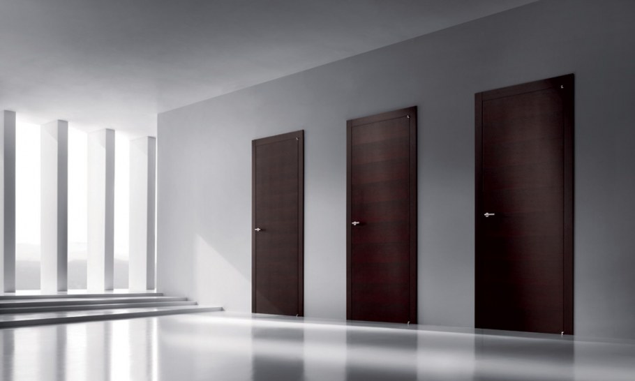 Много дверей