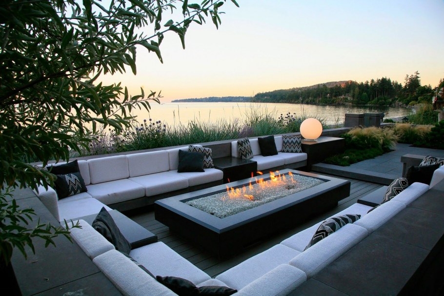 Биокамин на террасе