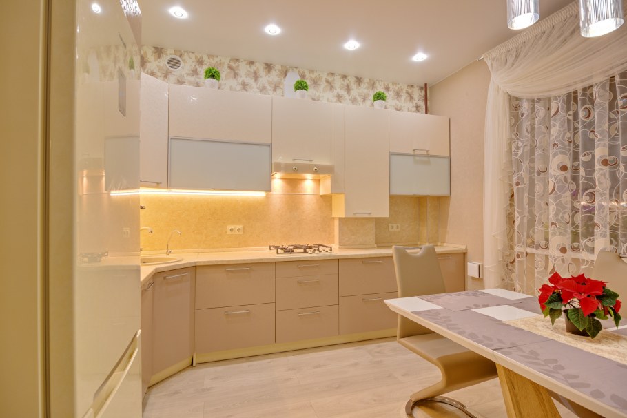 Кухня в коричневом цвете