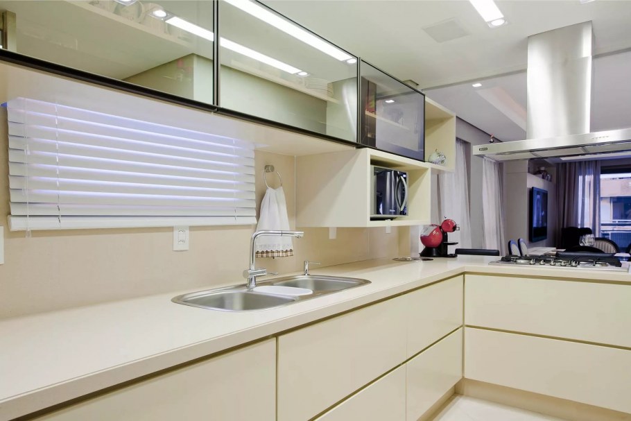 Кухня АГТ глянец белый