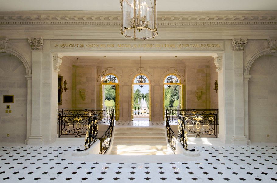 Chateau Louis XIV внутри