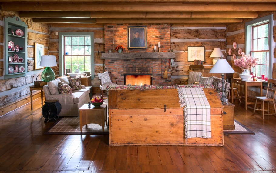 Обустроить комнату в деревенском стиле