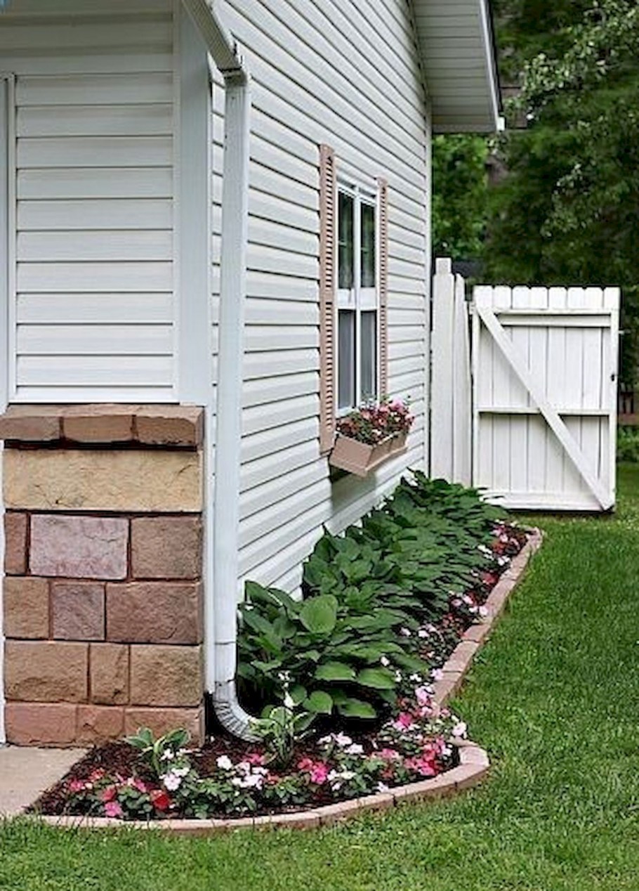 Клумбы на даче