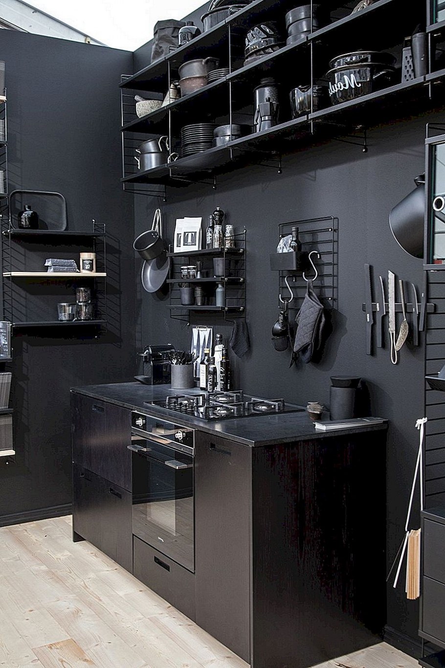 Черные кухни