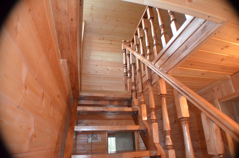 Лестница на мансарду вид сверху