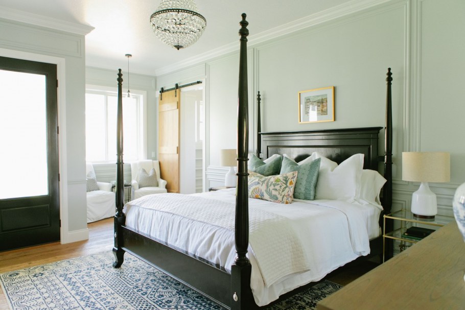 Спальня в пастельных тонах