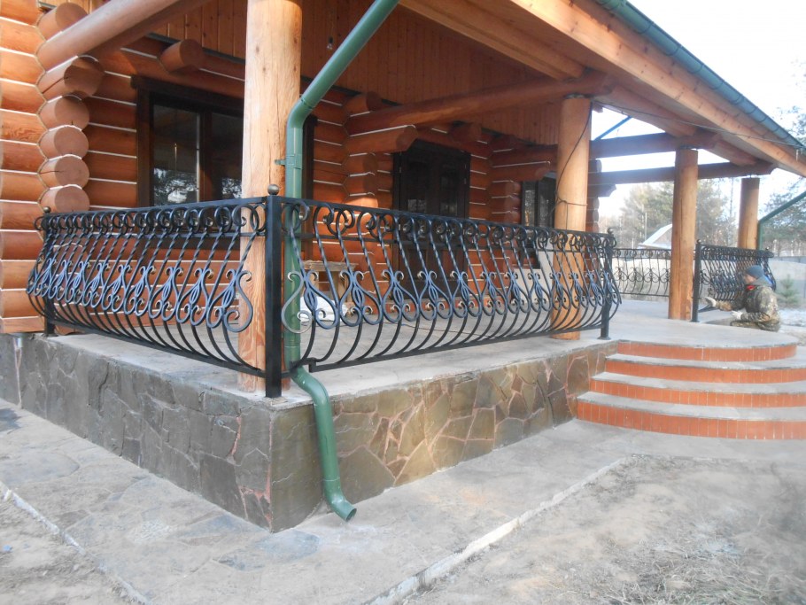 Кованые ограждения для террасы