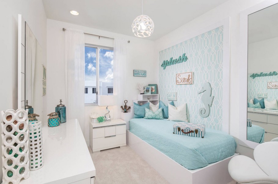 Детская в светлых тонах