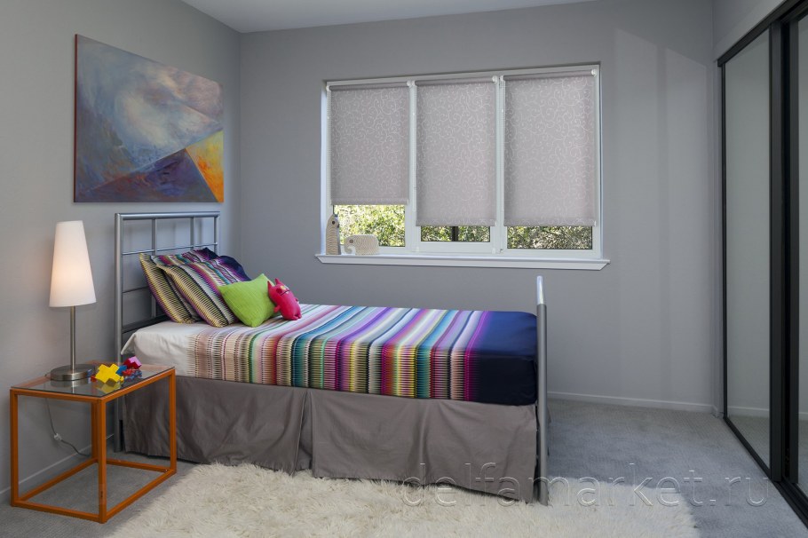 Рулонные шторы в интерьере