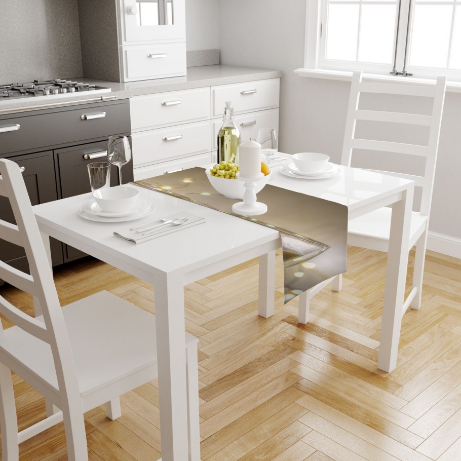 Дорожка на столе на кухне