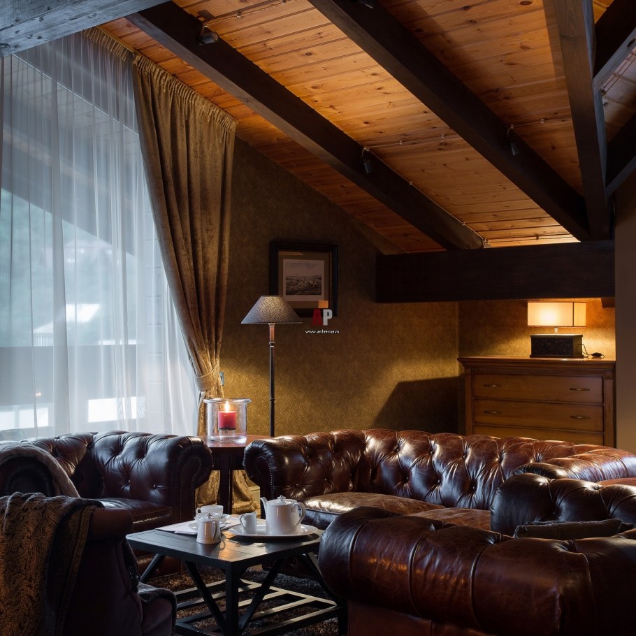 Гостиная с видом на лес