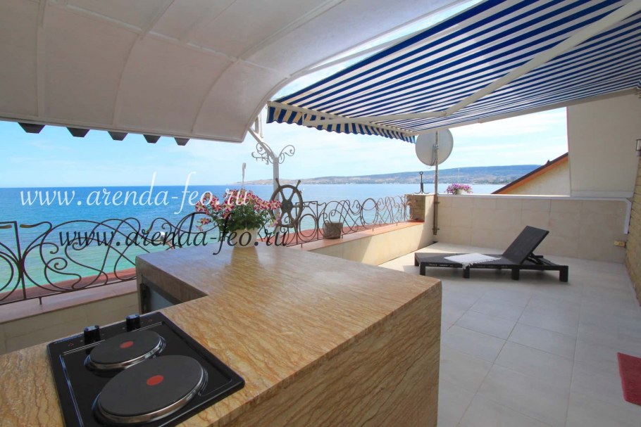 Катран Двуякорная бухта Орджоникидзе эллинг