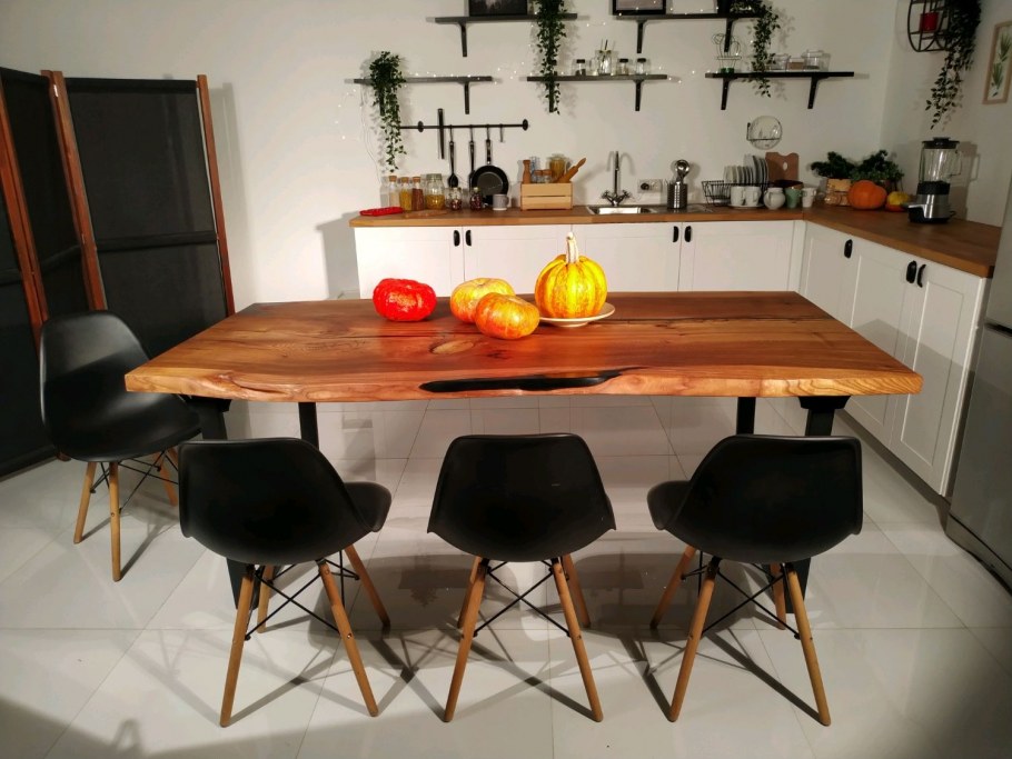 Украшение кухонного стола