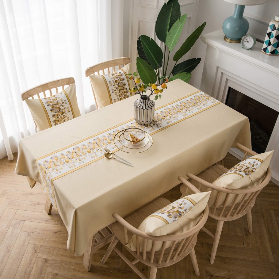 Стеклянные вазы в интерьере