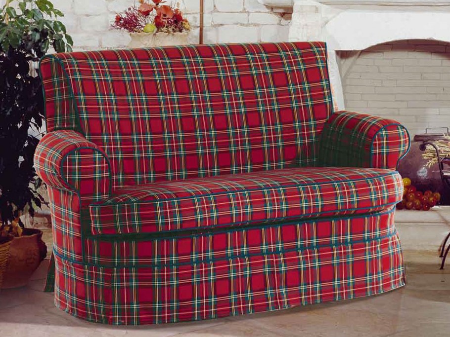Диванчик в стиле Кантри