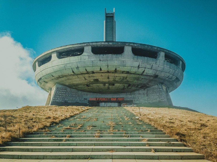 Hyatt Regency San Francisco, San Francisco, California built in 1973 Architect John Portman & Associates