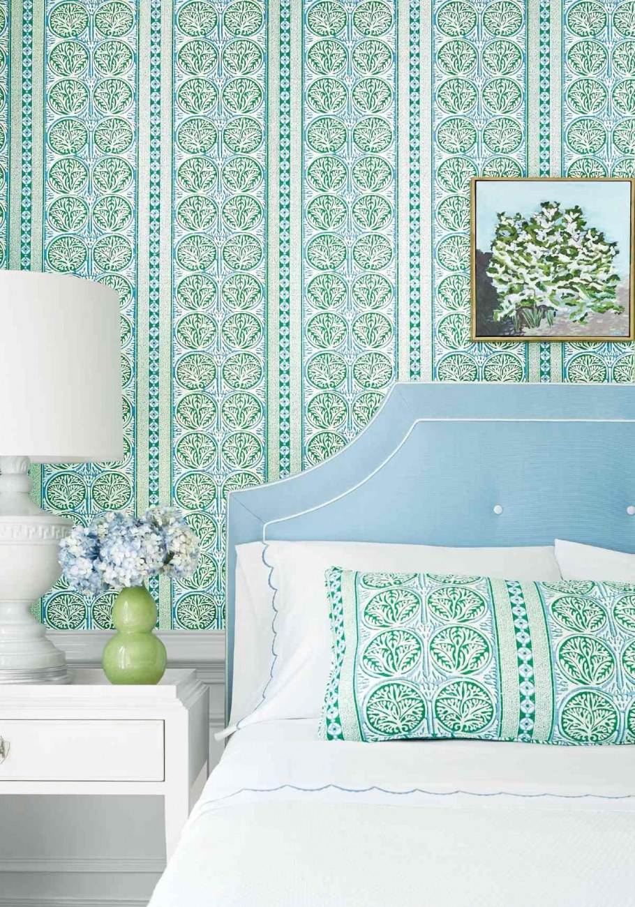 Спальня в бежево голубом цвете