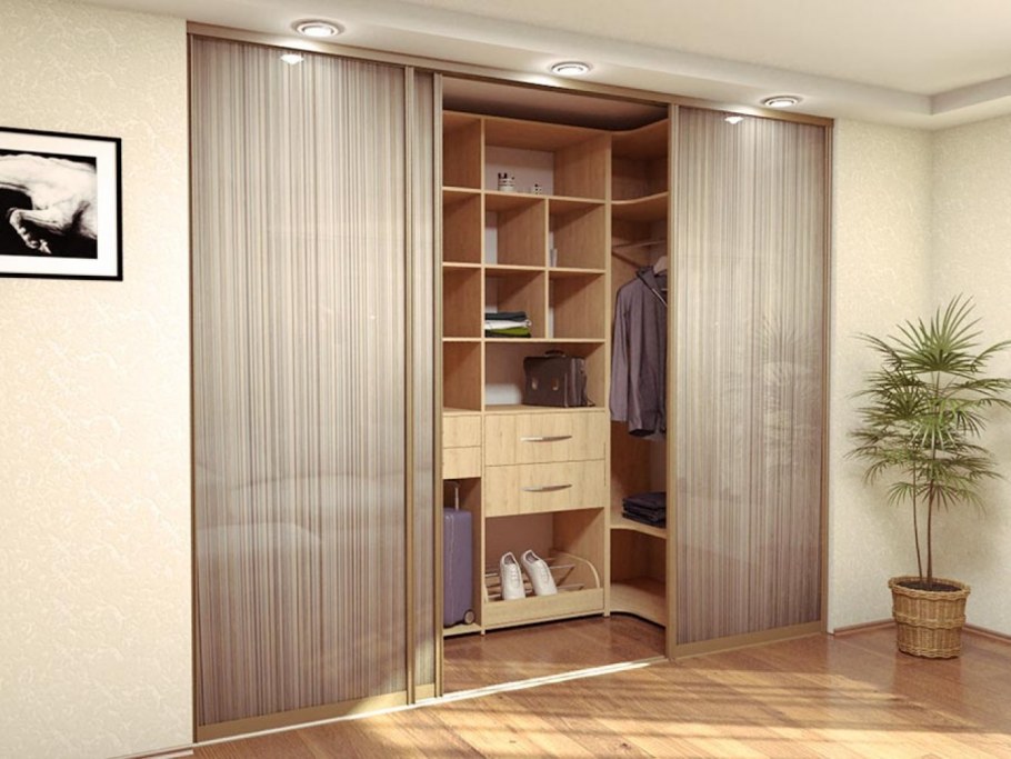 Гардеробный шкаф купе