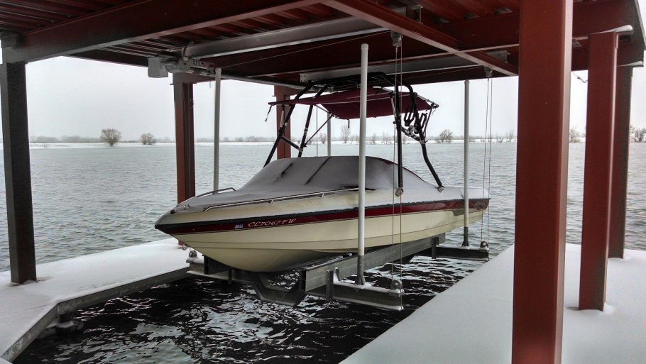 Подъемник для катера