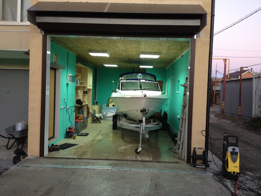 Ангар для яхты
