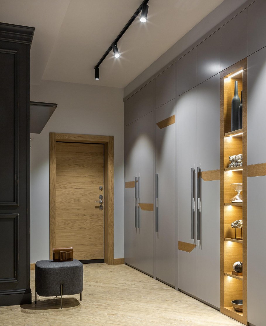 Светильник в прихожую