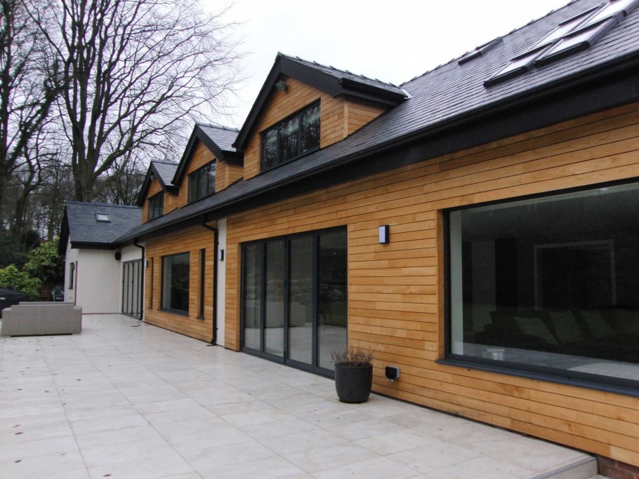 Одноэтажный дом обшитый планкеном