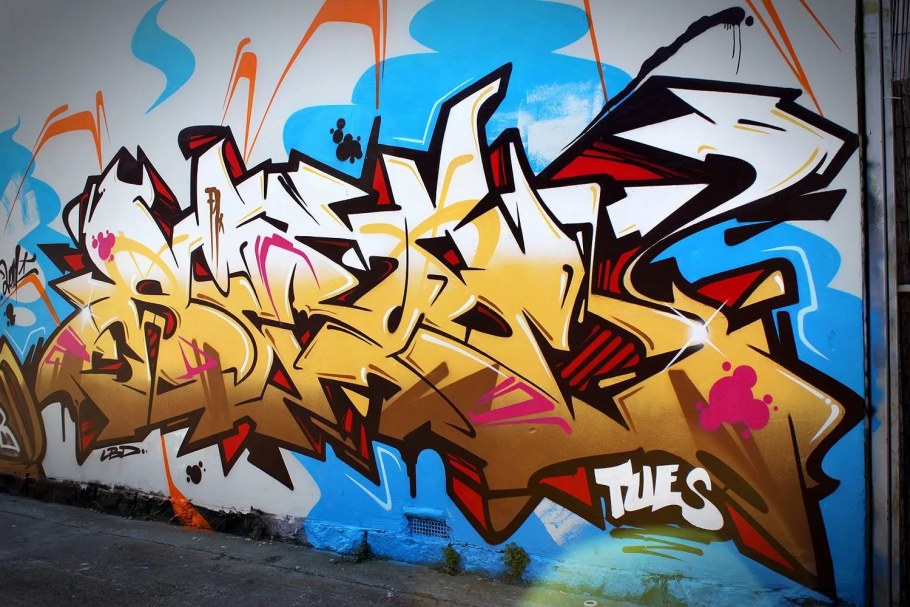 Граффити на стене