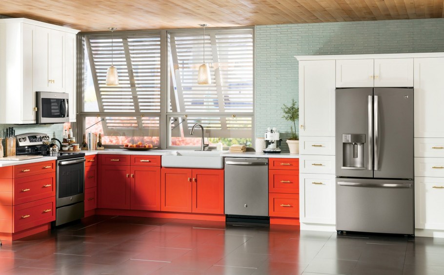 Кухня МДФ пленка красная