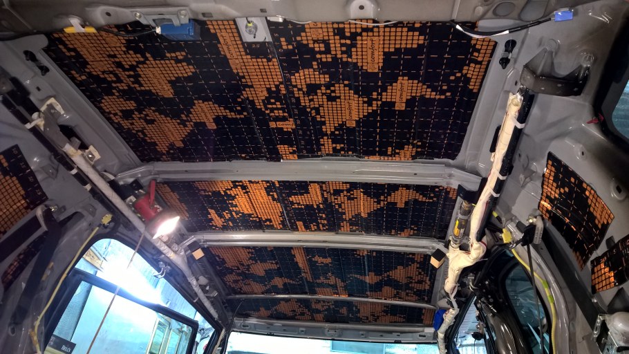 Виброизоляция капота Toyota rav4 2020