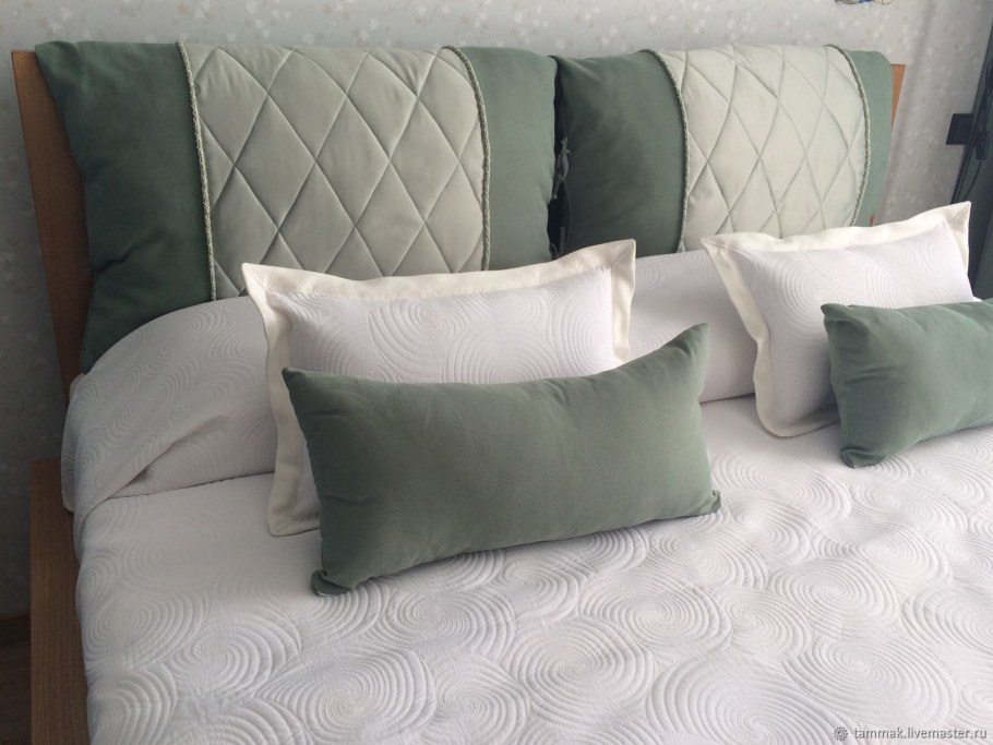 Подушка для дивана