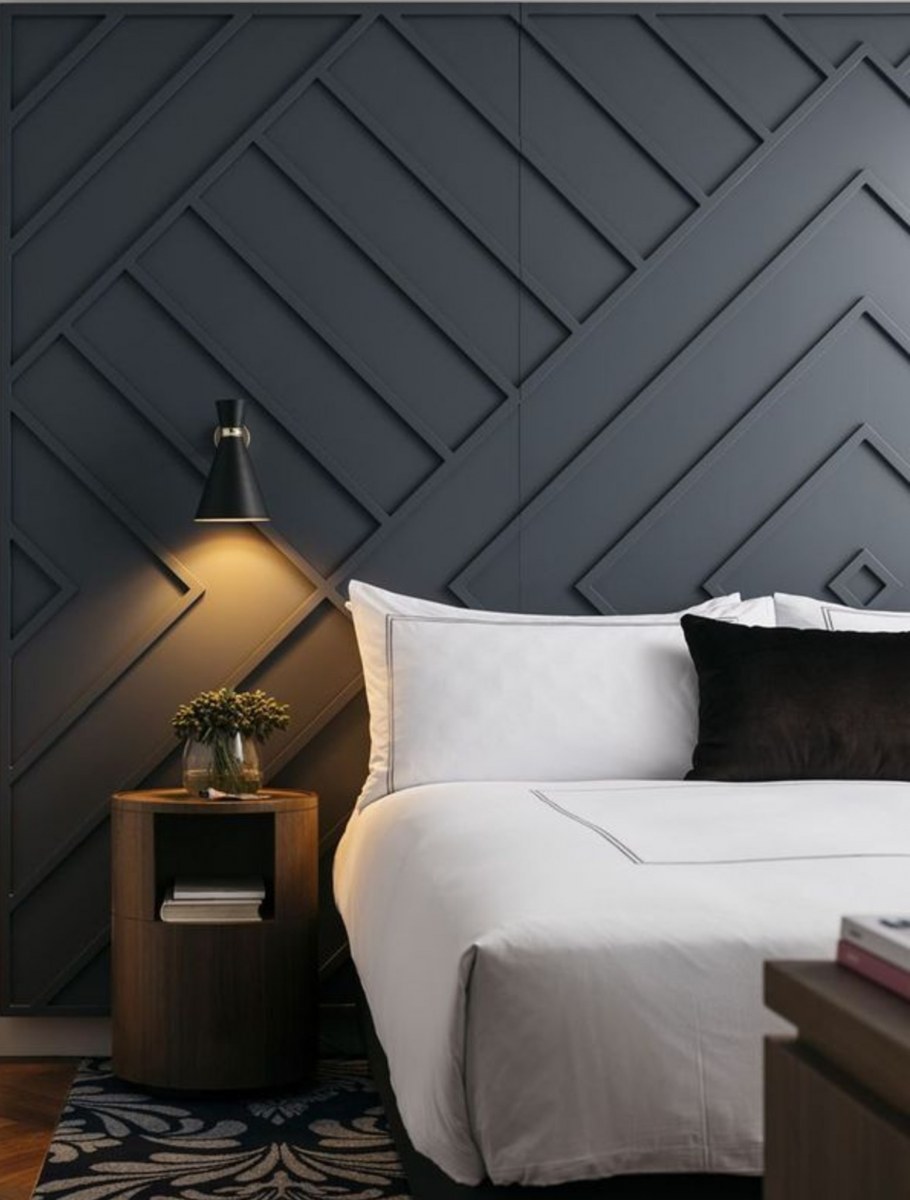 Акцентная стена с рейками