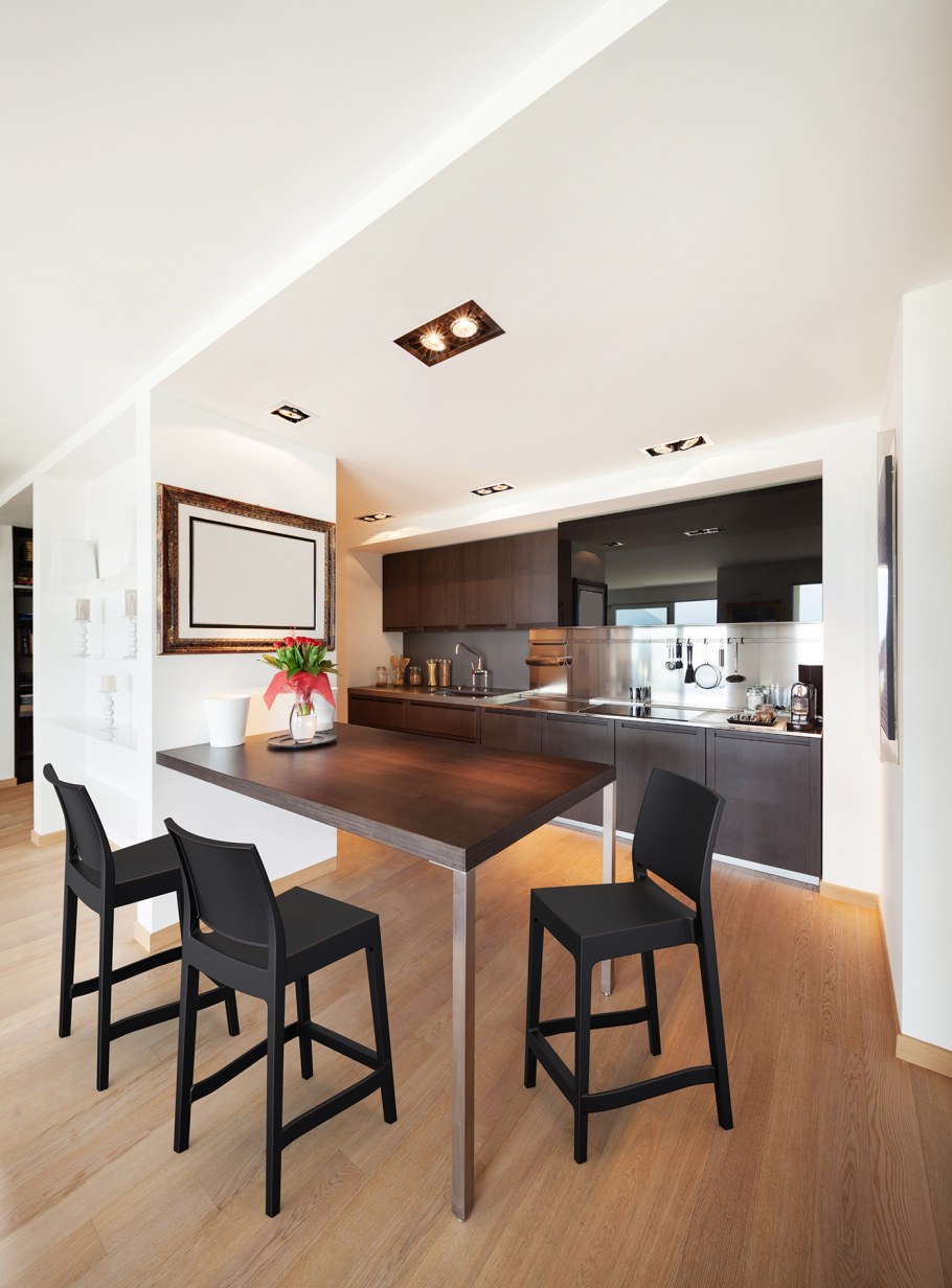 Барный стул UDC 8078