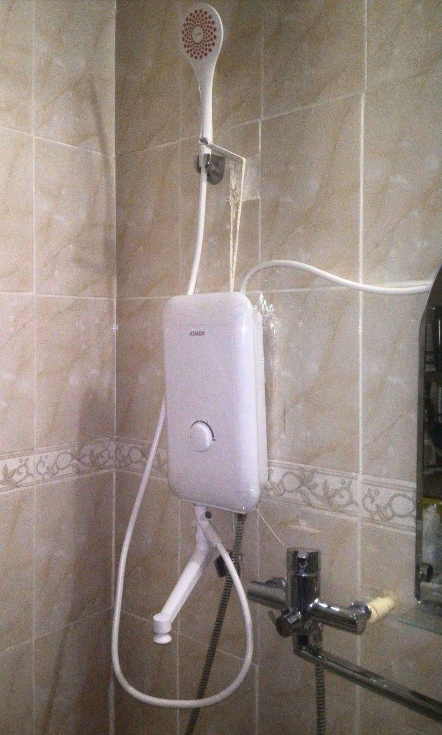 Проточный электрический водонагреватель Vaillant MINIVED H 6/2