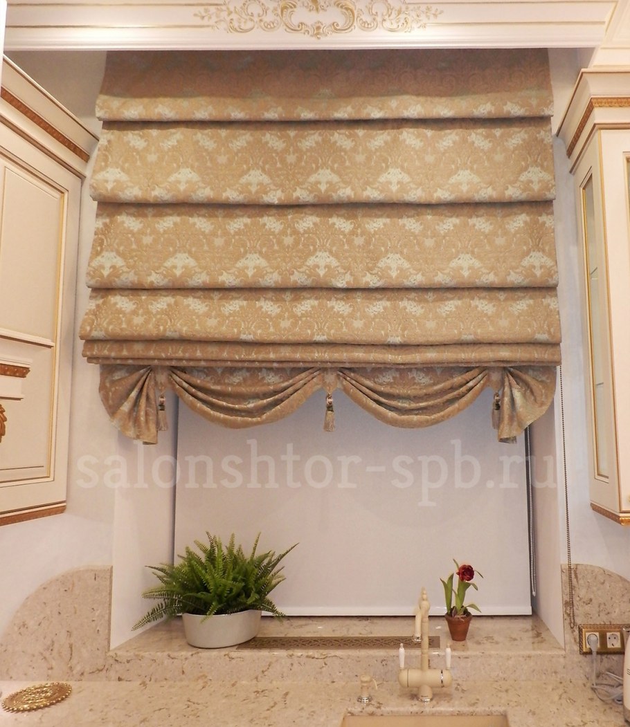 Римская штора с фигурным краем