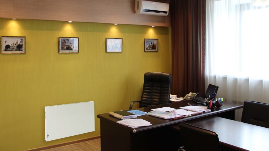 Желтые стены в офисе