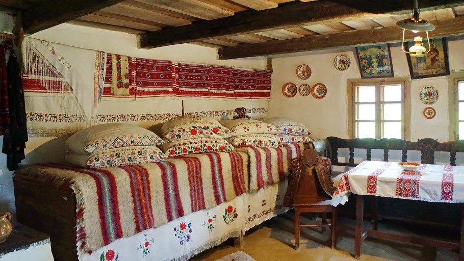 Интерьер казачьей хаты